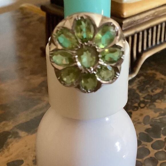 STERLING SILVER 925 PERIDOT FLORAL RING SIZE US 7.5 - Picture 9 of 9